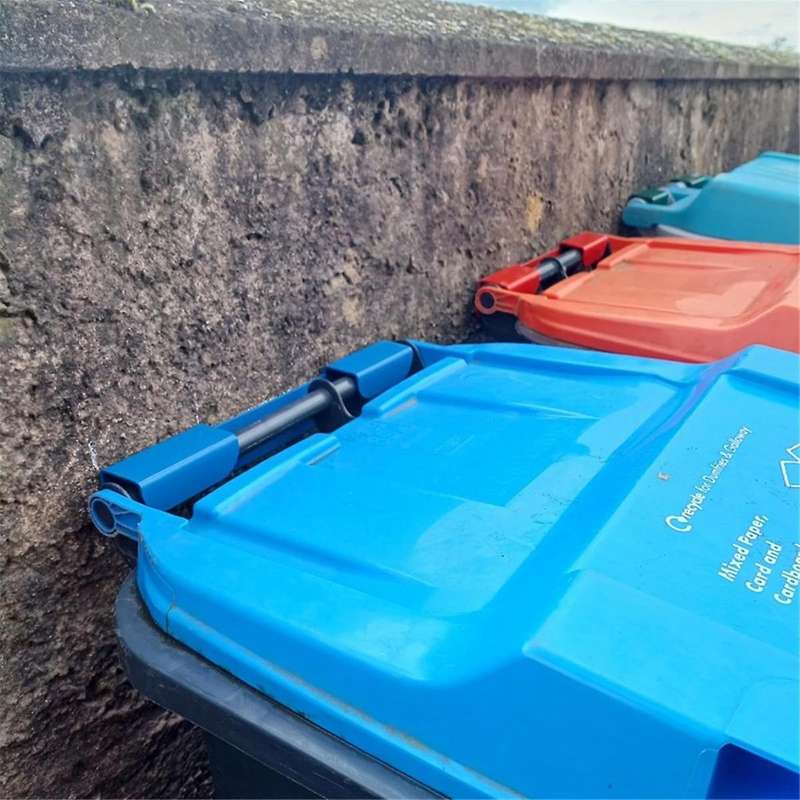 Steel Wheelie Bin Brackets,Outdoor Garbage Cans Lock Heavy Duty Floating Shelf Brackets Trash Can Lo