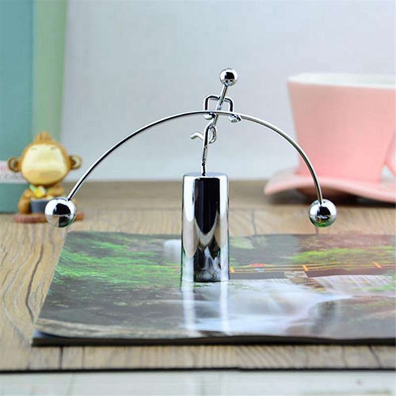 Tall One-Legged Little Iron People Balance Ornament, Desktop Iron Decoration