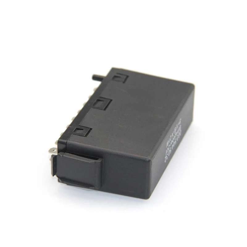 Turn Signal Relay Flasher Relay for Actros Arocs Series 0035446132 A0035443732 0035444332