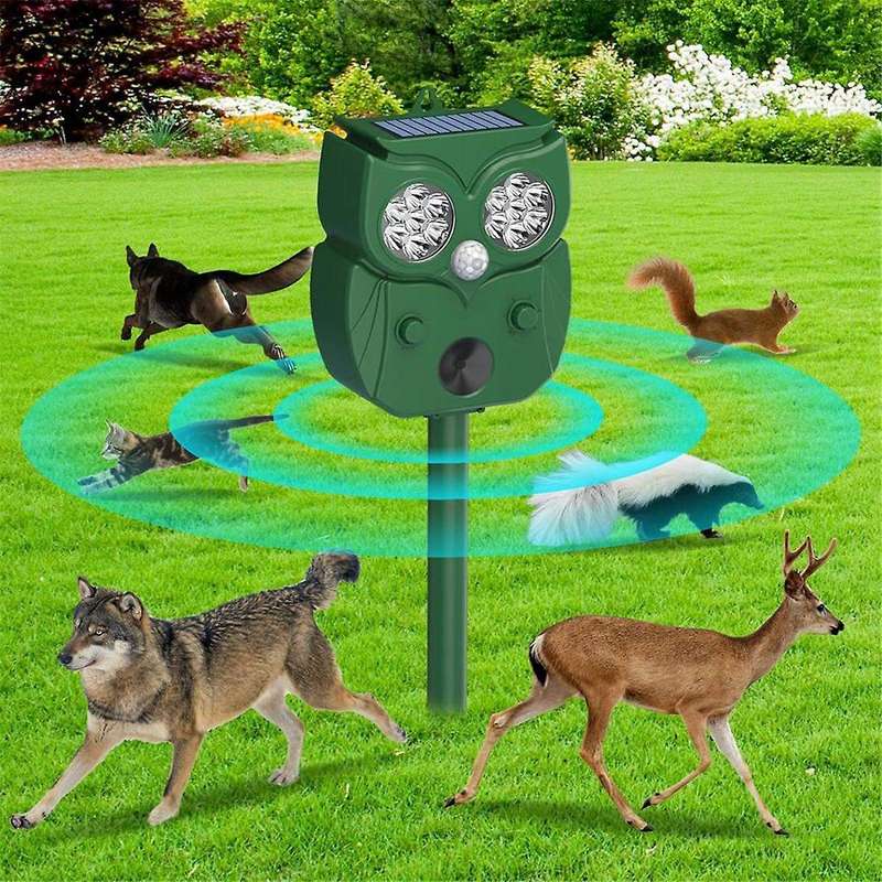 Ultrasonic Animal Repeller,Motion Detection LED Flash Light,Solar Animal Repellent for Dog Fox Rabb