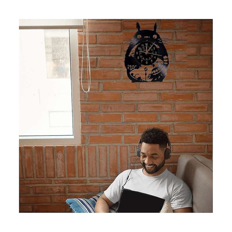 Vinyl Record Wall Clock Digital Display Wall Clock Living Room Decorative Wall Clock Gift for Animat