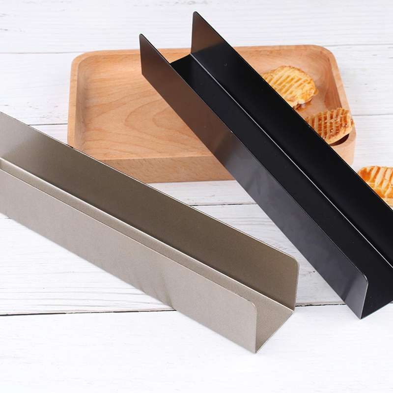 10 Inch U-shaped Cranberry Cookie Mould Bread Mold Bakeware-black