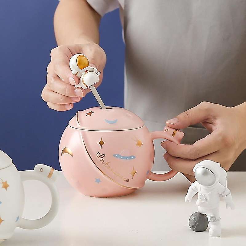 450ml Creative Cartoon Astronaut Mug Couple Planet Big Ceramic C
