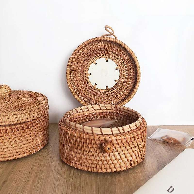 Handwoven Rattan Storage Box with Lid Wicker Fruit Cake Basket A