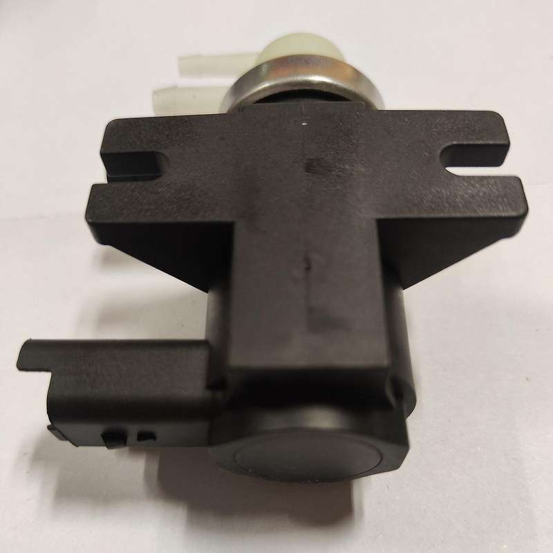 Car Vacuum Solenoid Valve Fit for Ford Fiesta Cm5g9f490aa