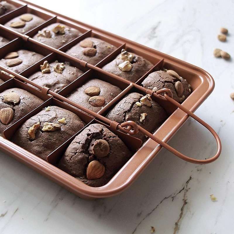 Brownie Bakeware Non-stick Carbon Steel Bakeware Grill with Divider
