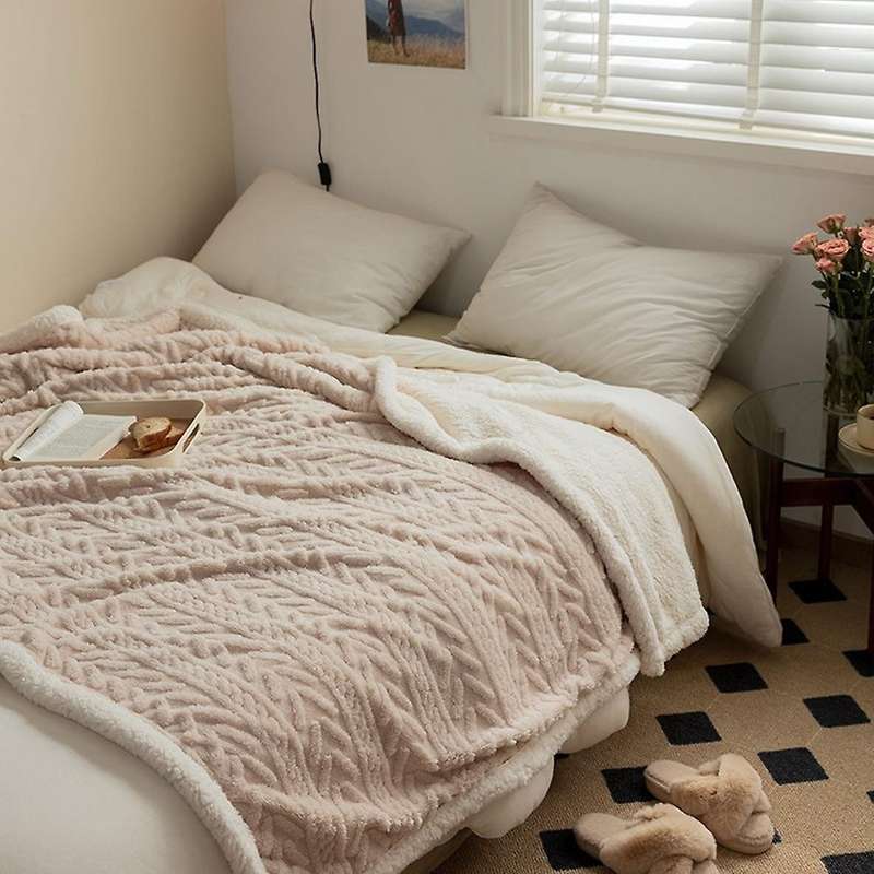 Twist Pattern Fleece Fur Blanket Warm Winter Blanket Beige