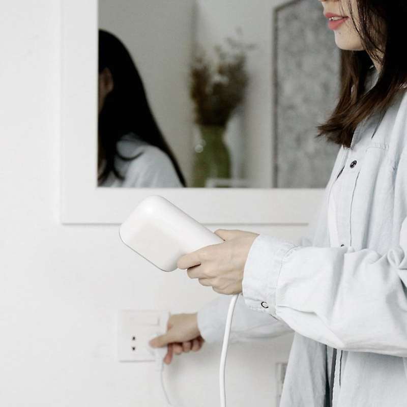 Mini Steamer Clothes Handheld Portable Steam Lron Home Lroner