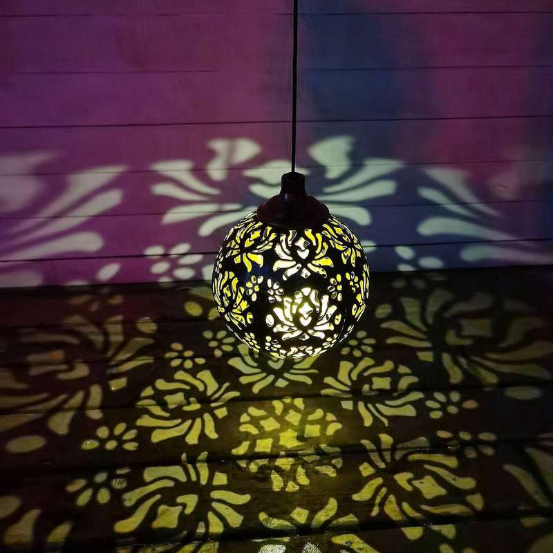 2pcs Solar Garden Lights Hanging Garden Decor Outdoor Lanterns