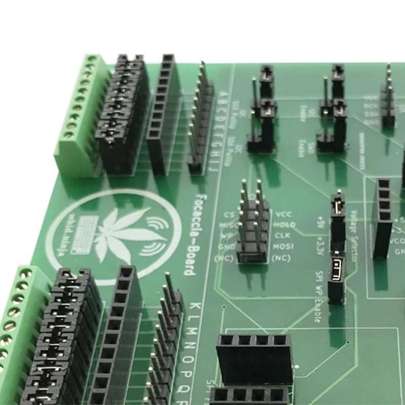 Focaccia-board: Multipurpose Breakout Pcb Board