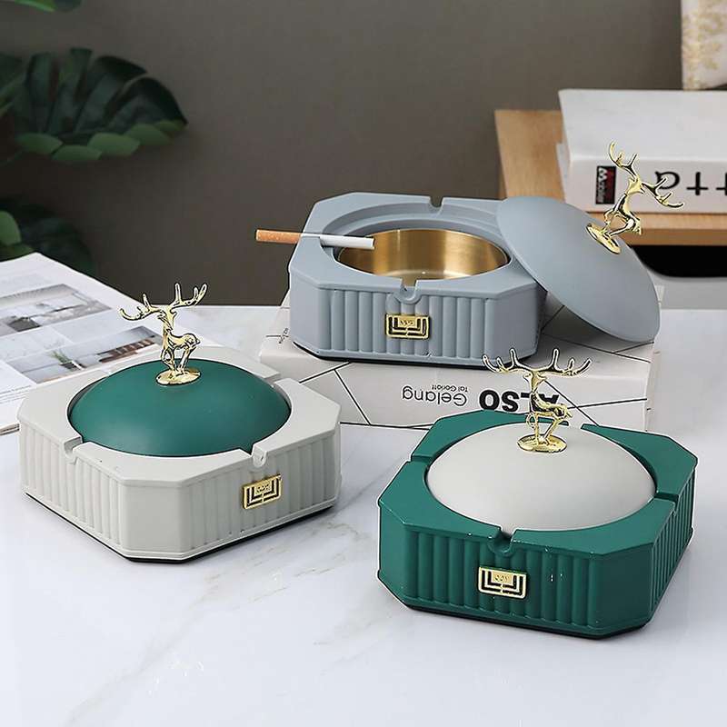 Resin Elk Ashtray with Lid Outdoor for Smokers Home Office Patio F