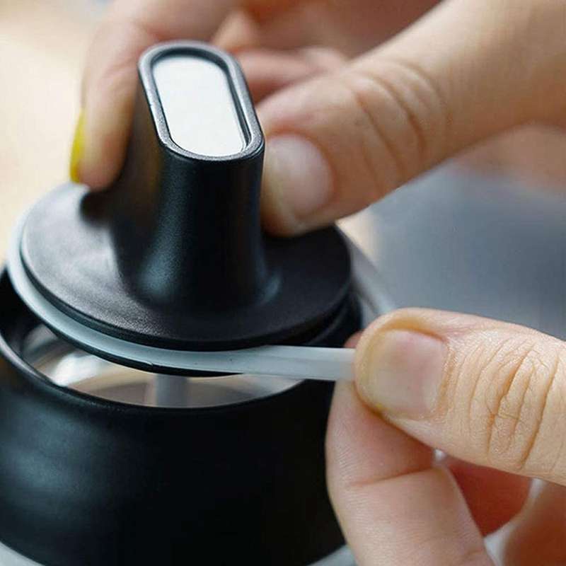 6 Pcs Glass Seasoning Tank, with Spoon Moisture-proof Cruet Household