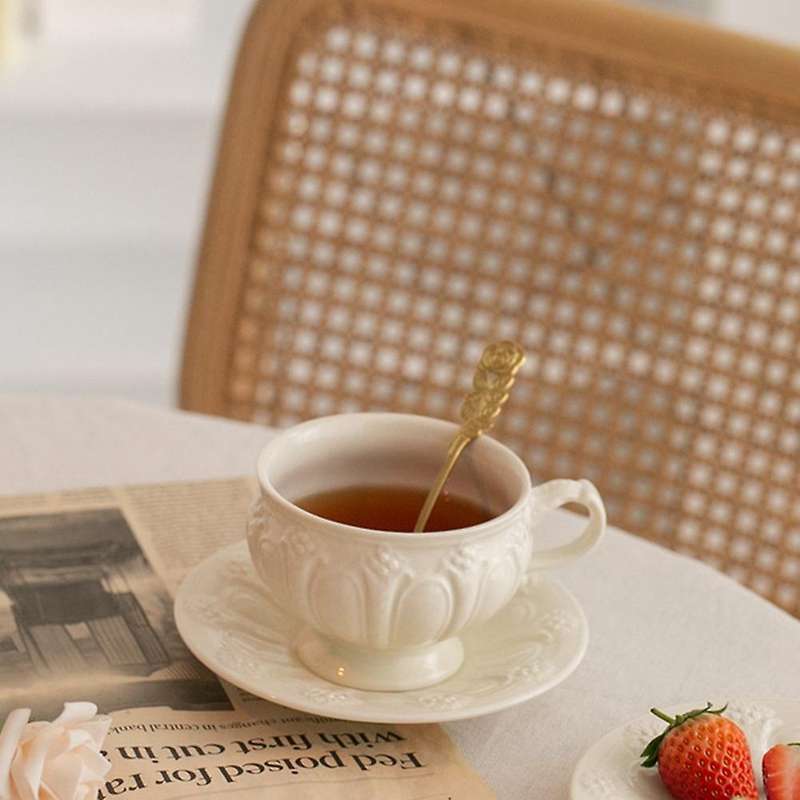 French Afternoon Teapot Elegant Cup and Saucer Black Tea Set,1 Pcs