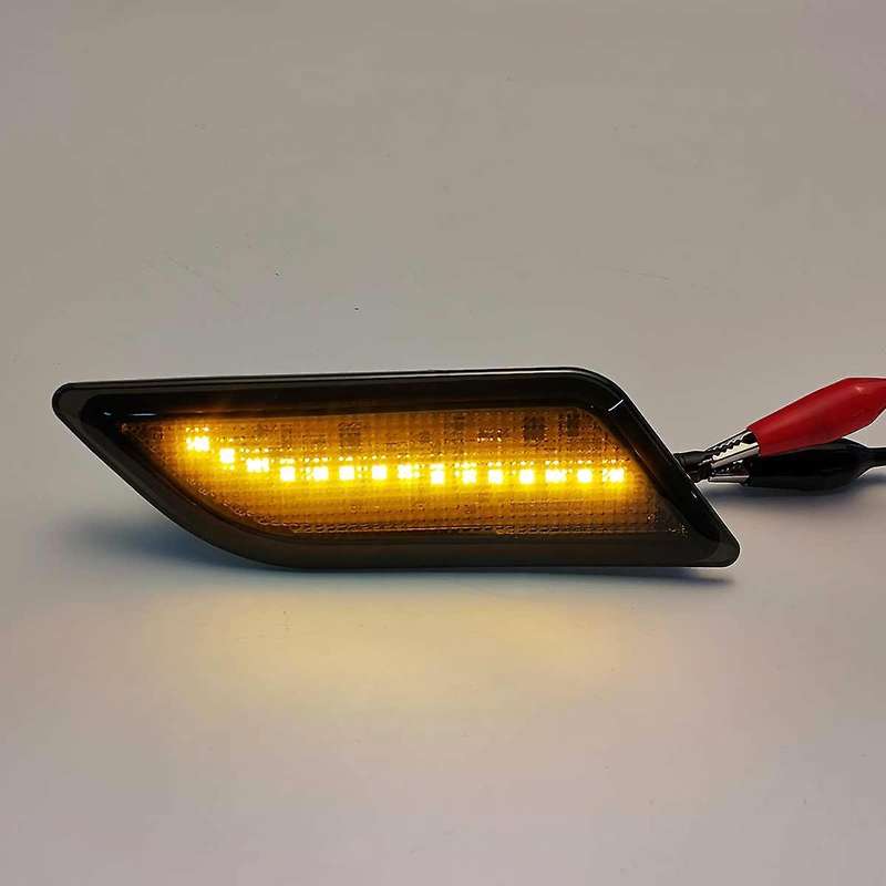 Car LED Dynamic Side Marker Light Turn Signal Light Blinker for W204 C250 C300 C50 C63 12-14
