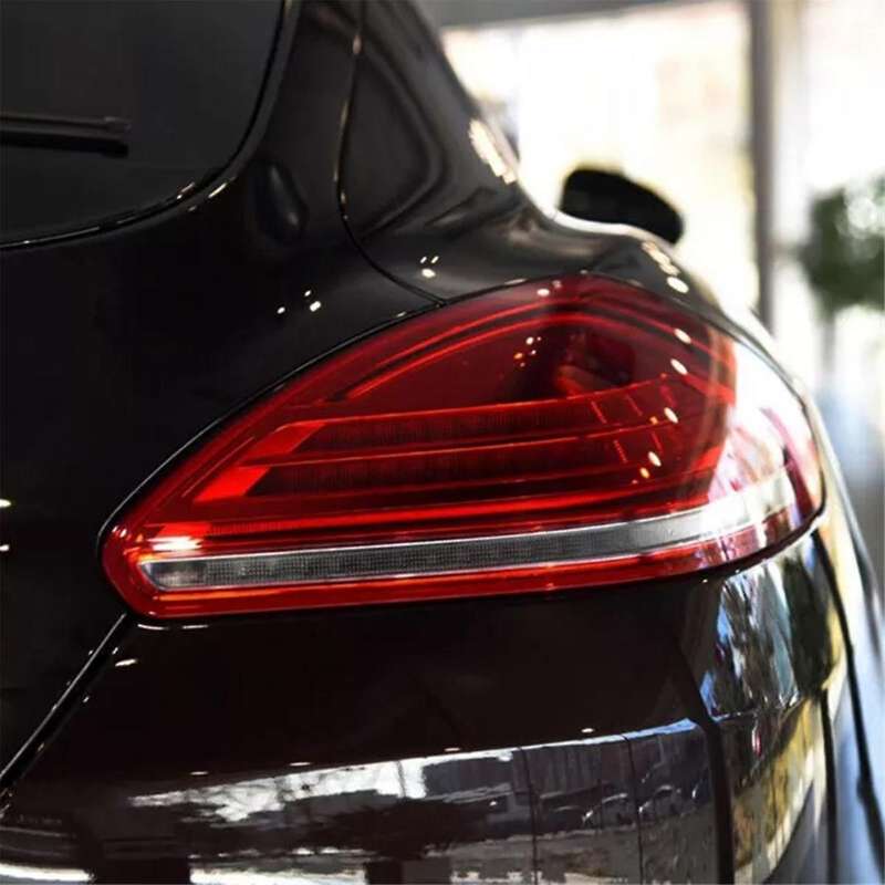 Car LED Right Rear Tail Light Brake Light Warning Turn Signal Light 97063143102 for 970 2014-2016
