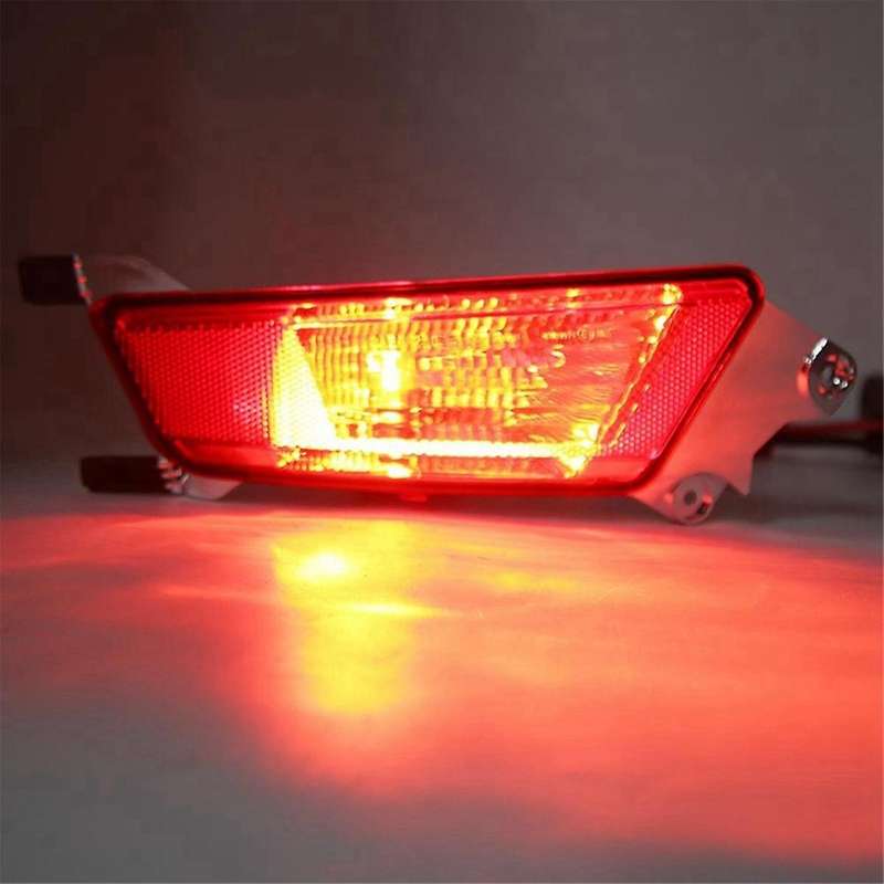 Car Rear Bar Lights Rear Bumper Reflector Rear Bumper Fog Lights for Evoque 2011-2018 Lr025148-b Lr0