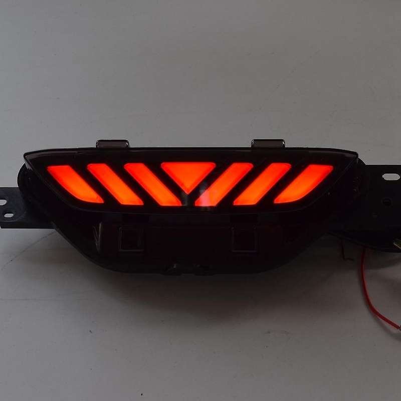 Car Rear Brake Light Tail Bumper Lamp Reversing Light Auto Signal Warning Light for C- 2016 2017 201
