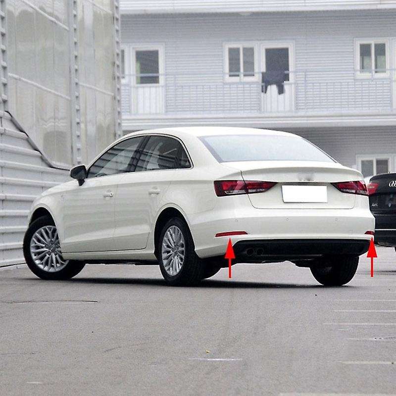 Car Rear Bumper Reflector for A3 Sedan 2014-2016 Rear Bumper Warning Lights 8VD 945 106 (Red, Right)