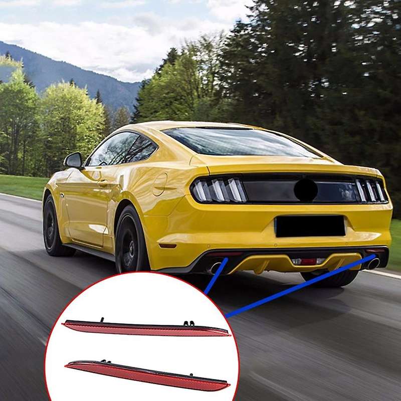 Car Red Rear Bumper Light Reflector Tail Lamp Warning Light Reflector Fog Lamp for 2015-2017