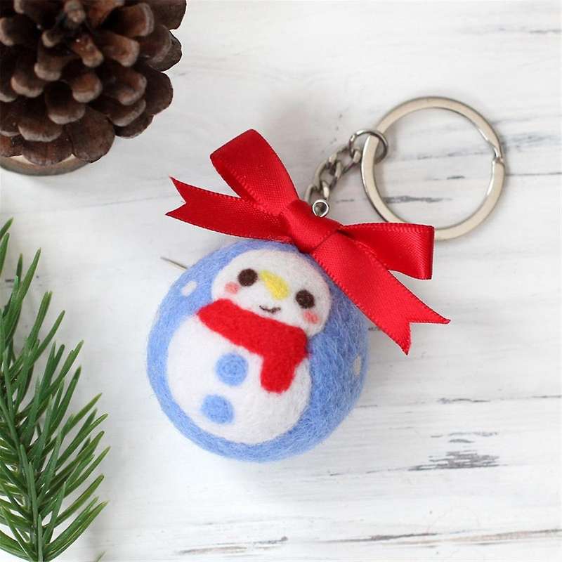 Christmas Keychain Needle Felting Kits for Beginner,Needle Felting Kit,Felt Needles,Foam Pad,Felt Cl