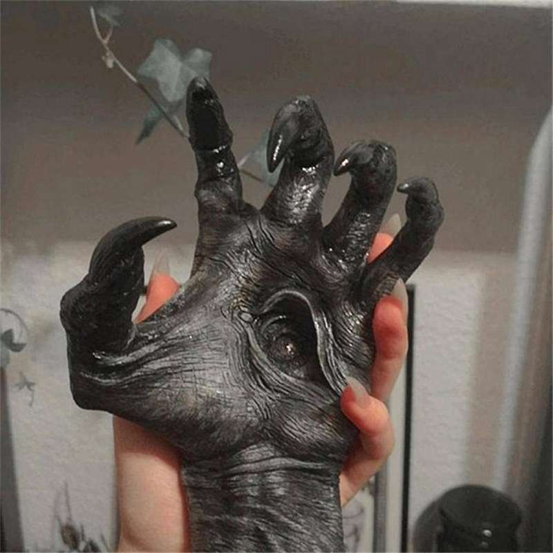Witch's Hand Wall Hanging Statues,resin Retro Art Hanging Design Mounted Hang Decoration for Living