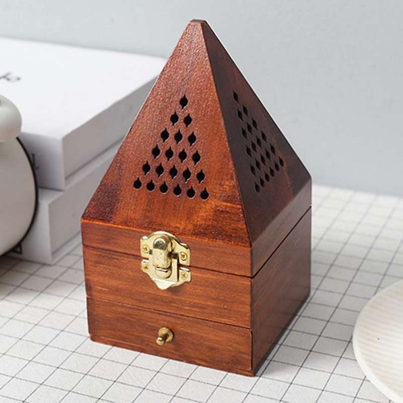 Wooden Agarwood Sandalwood Box Burner Burner Antique Aromatherapy Burner Pyramid Hollow Box