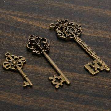 18pcs Antique Vintage Old Look Skeleton Key Lot Pendant Heart Bow Lock