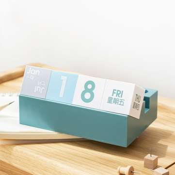 2020 Creative Plastic Square Desk Calendar Desktop Decoration Flip Block Desktop C... (COLOR.: BLUE)