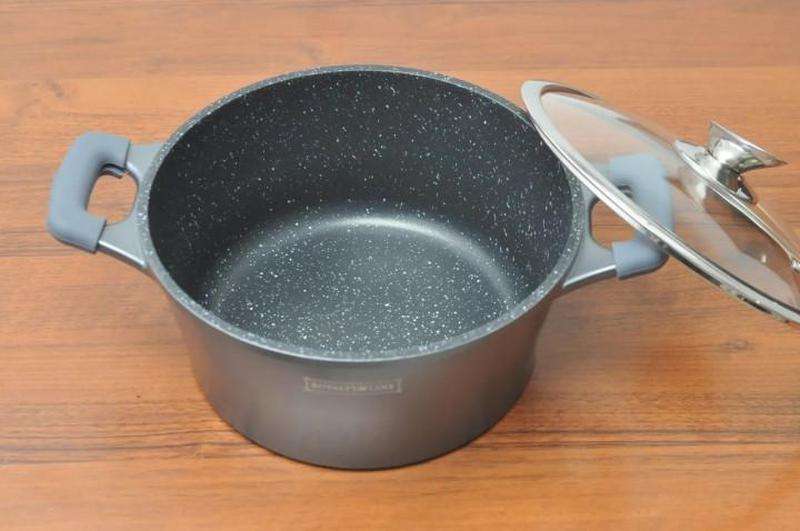Royalty Line - 24cm Marble Coated Casserole Without Lid(CREAM) (Second hand)(No Lid)