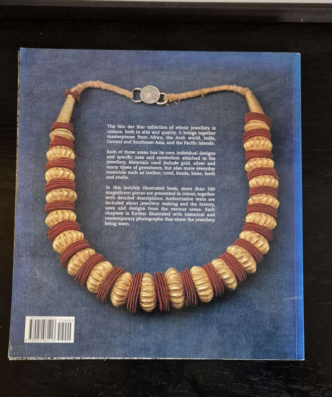 Ethnic Jewellery: From Africa, Asia and Pacific Islands  RenévanderStar (photographs by Michiel