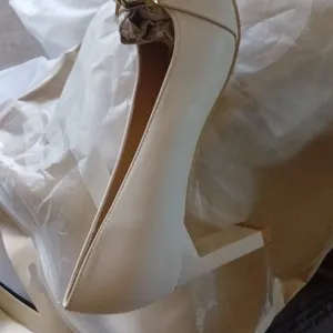 White Heel