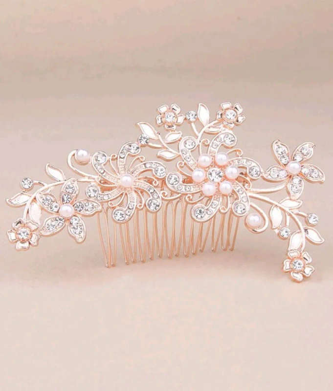 Faux Pearl Detail Hair Pin