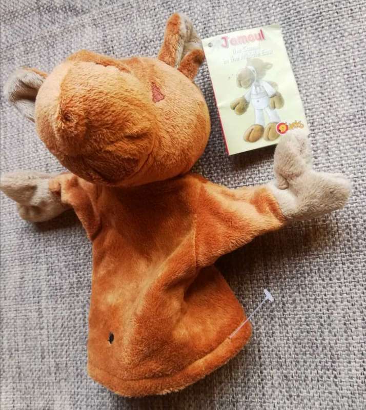 Jamoul the Camel in the Middle East. Plush hand puppet from Emirates. 25cm.