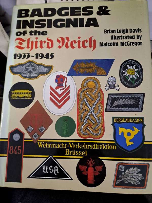 BADGES AND INSIGNIA OF THE THIRD REICH.