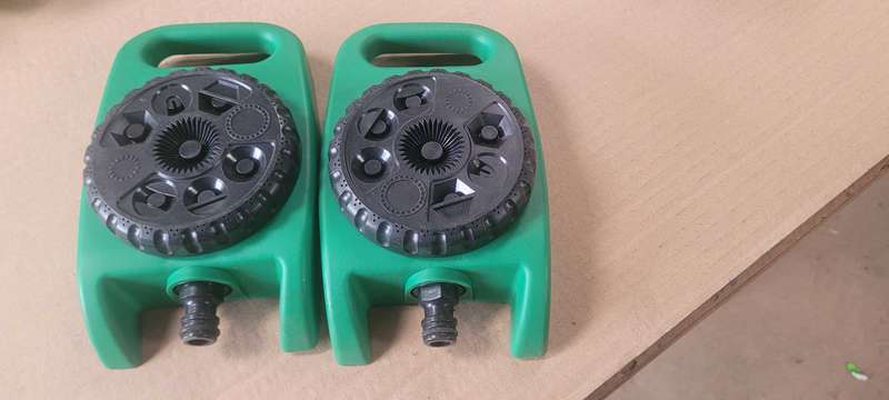 LAST 5x... UNUSED Garden Lawn Sprinklers (Bid Per Piece)   LAST ONE...