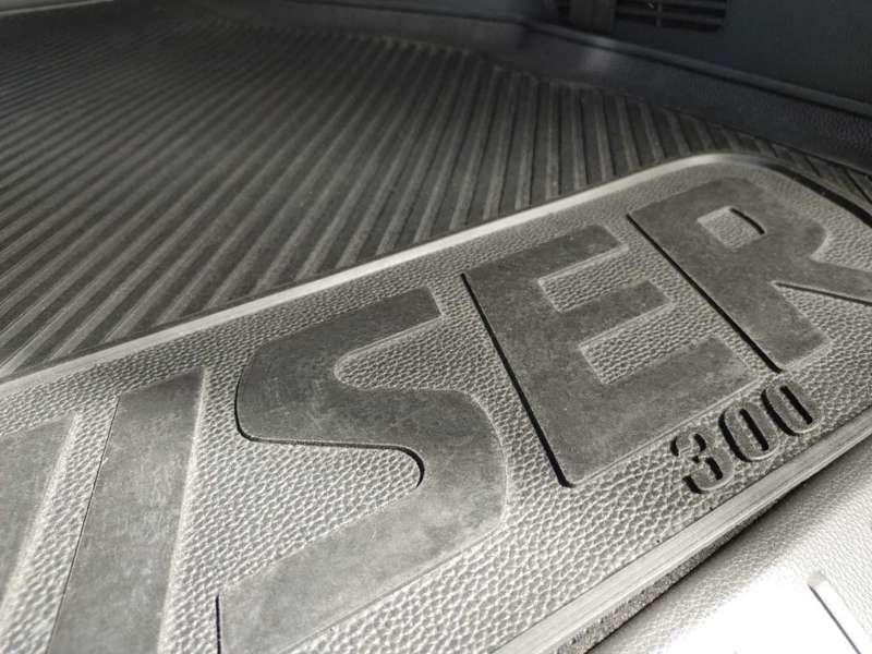 Toyota Landcruiser 300 Heavy duty Moulded Rubber Mats