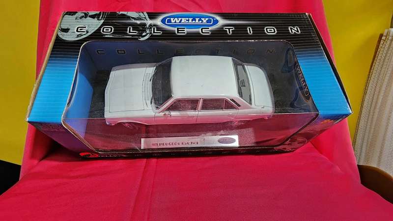 Peugeot 504 (Welly 1:18)