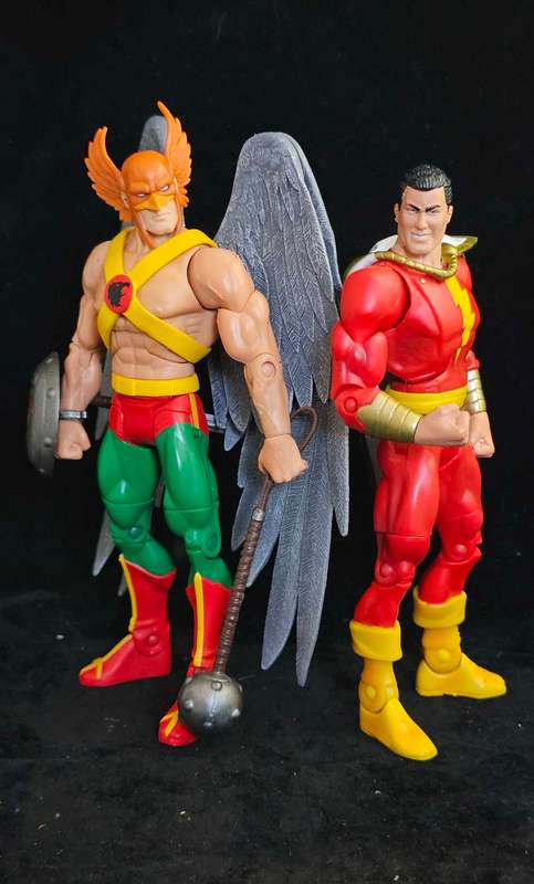 Mattel DC Universe Classics Captain Marvel (Shazam)