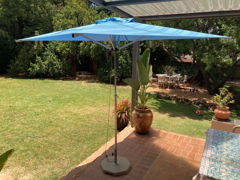 Patio/Garden Umbrella 2.2m Square