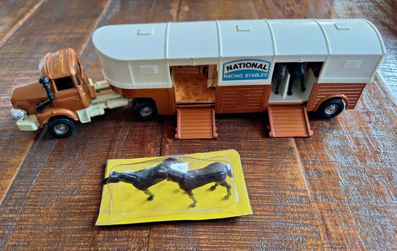 Corgi 1105 Horse Transporter