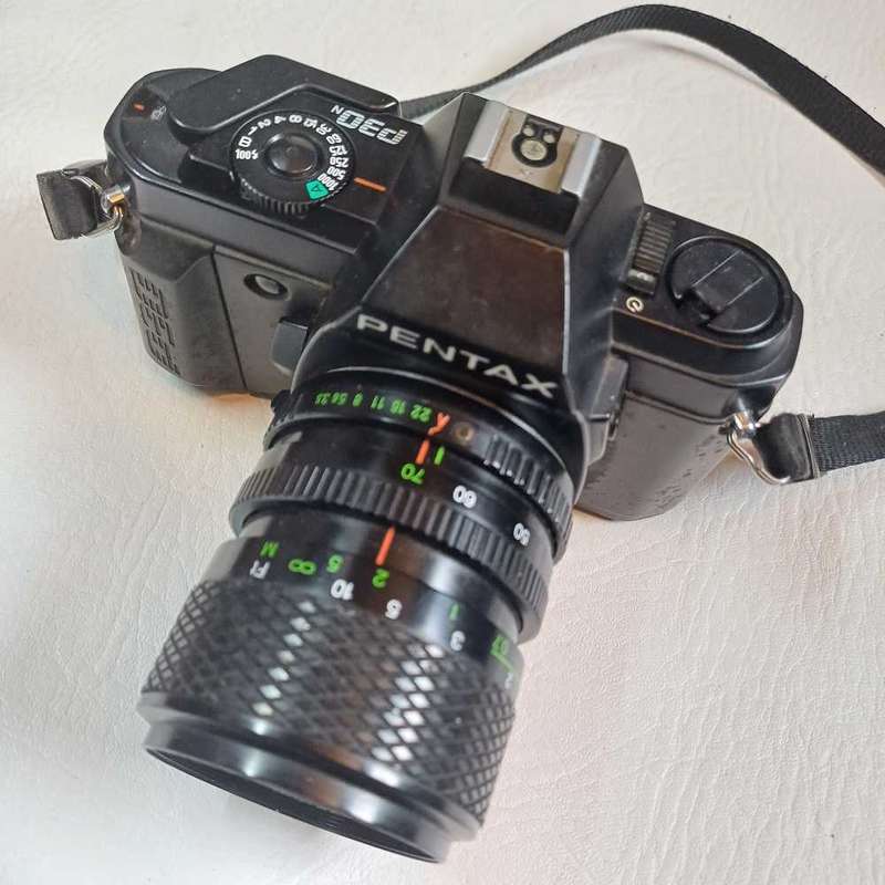 Pentax P30 35mm Film SLR Camera A50mm F2 Lens
