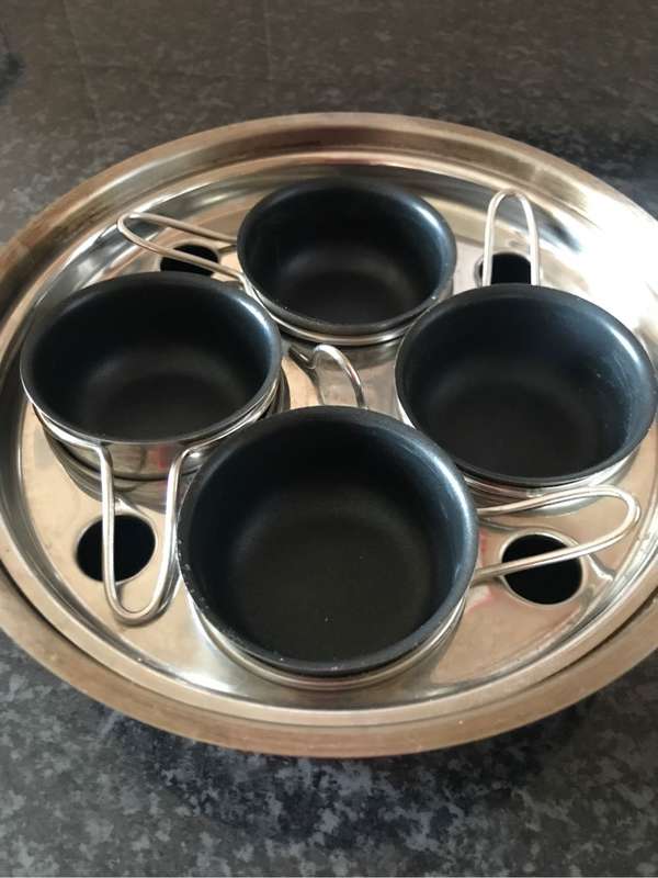 Egg poaching pan
