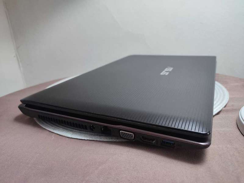 IMMACULATE ASUS CORE i5 LAPTOP FOR SALE
