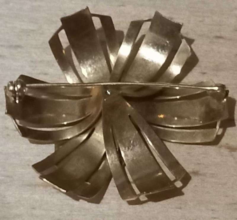 Vintage Germany Rolled Gold 10/000 Brooch