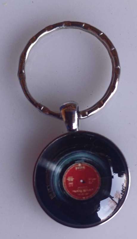 Vinyl keyring