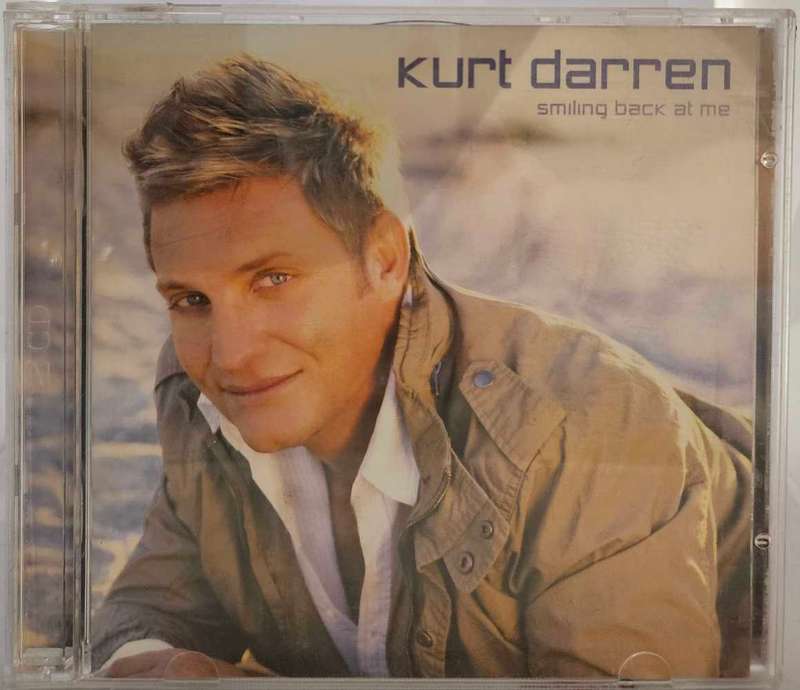 Kurt Darren smiling back at me  1552