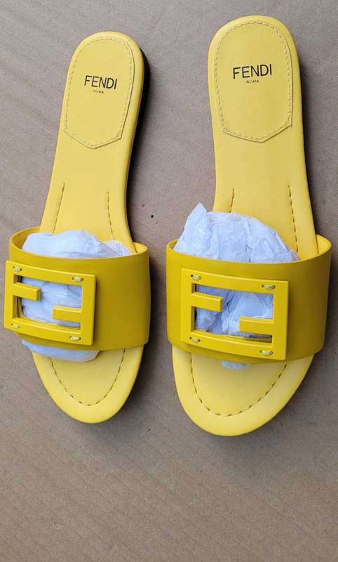 High-End Soft-Leather FENDI Italian Luxury Ladies Slip Sandals. Size SA 4.5/ 37 EU.  NO BOX