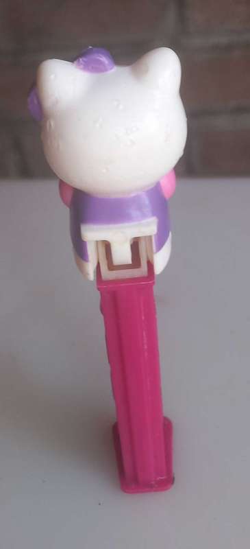 Pez dispenser