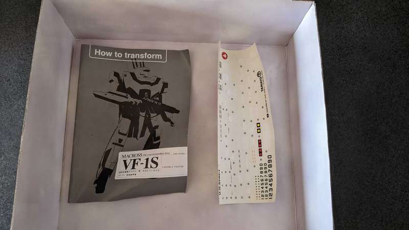Yamato 1/48 Macross Robotech VF-1S Roy Focker