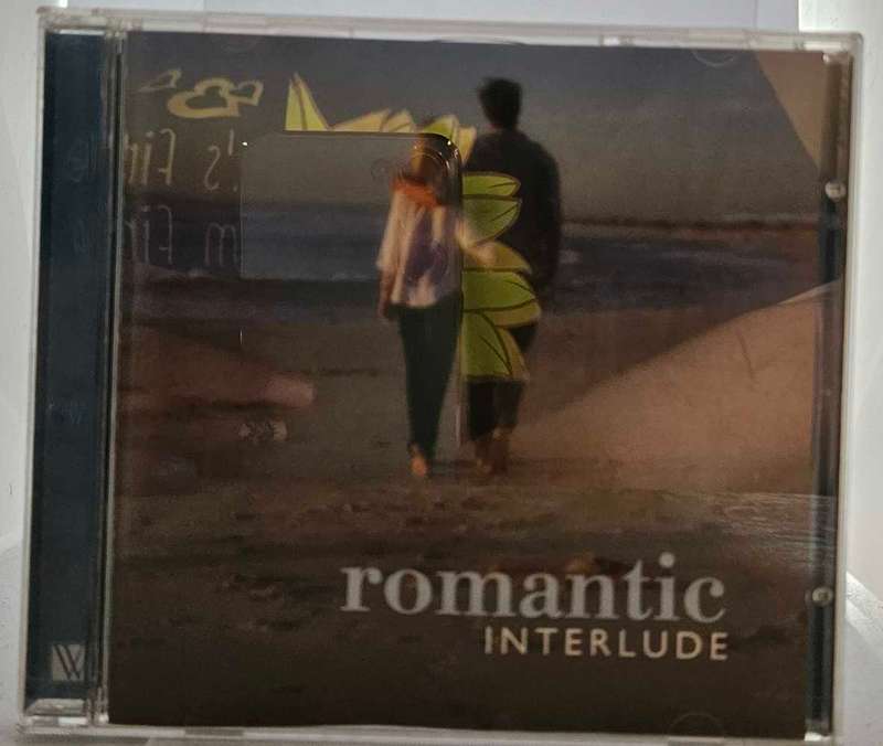 Romantic Interlude    329